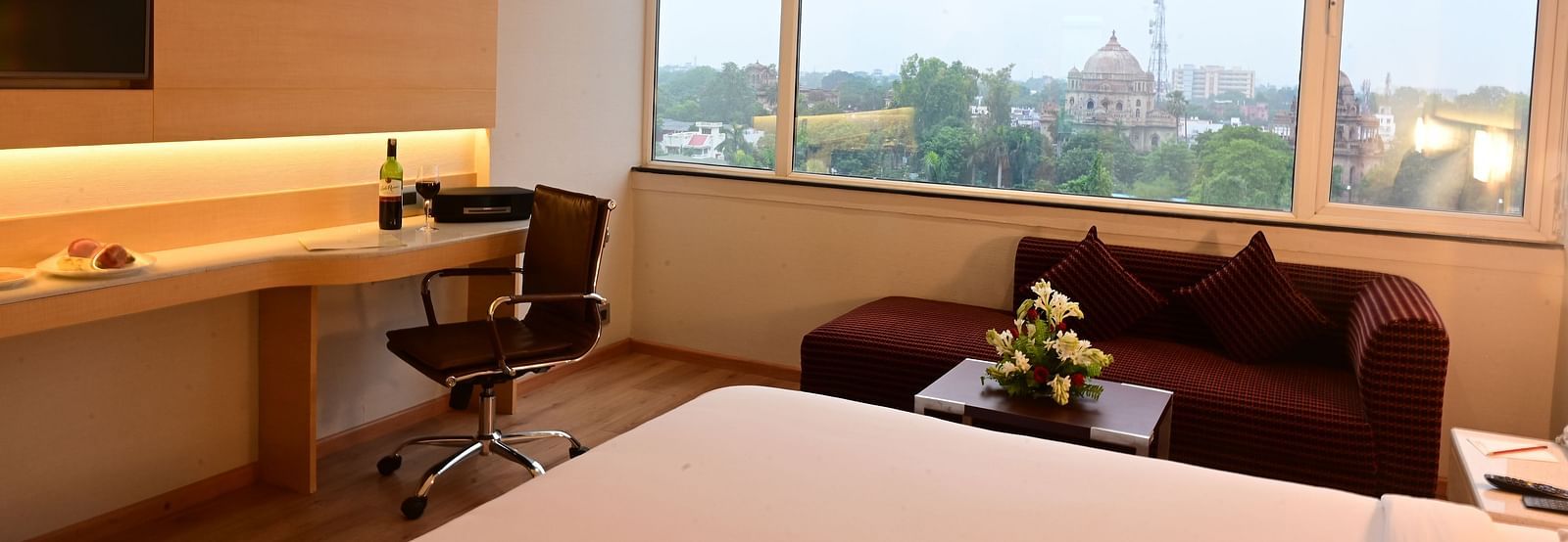LUXURY (1)